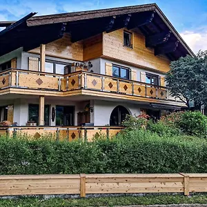 Apartment Urlaub Beim Filmemacher Thomas Junker