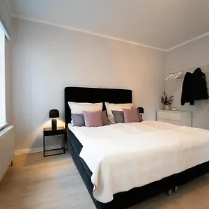 Charles & Kaetchen Living Gohlis Apartment Leipzig